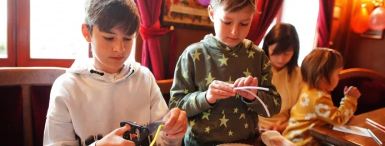 Professional Magicians Keep Kids Engaged at Parties